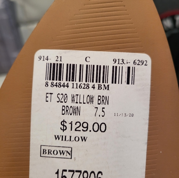 New En Thread  Suede Booties in Brown size 7.5. Retail $129.00 - Picture 5 of 5